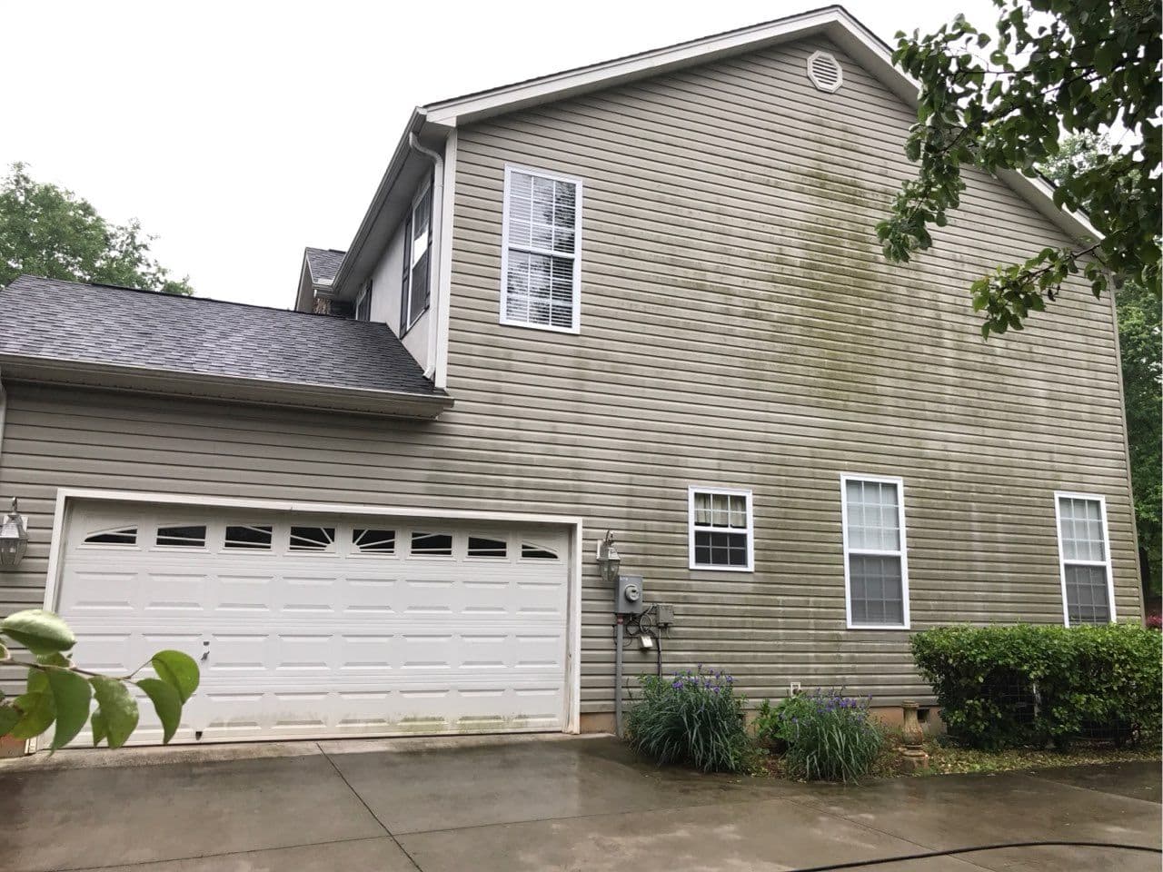 Gallery photos for Home and Sidewalk Cleaning Success Story: Image #3